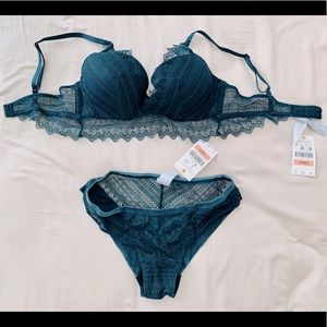 BNWT OYSHO lace lingerie set